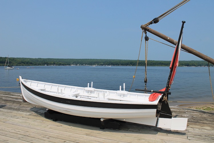 How To Paint A Boat Bottom